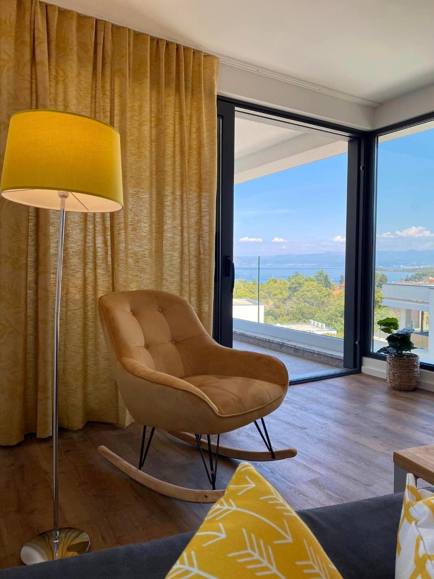 Villa Mirno More Apartments Malinska Bagian luar foto