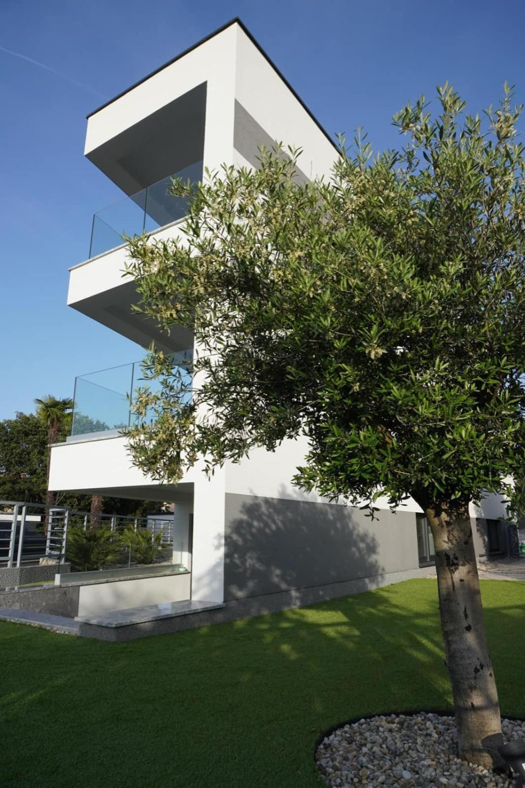 Villa Mirno More Apartments Malinska Bagian luar foto